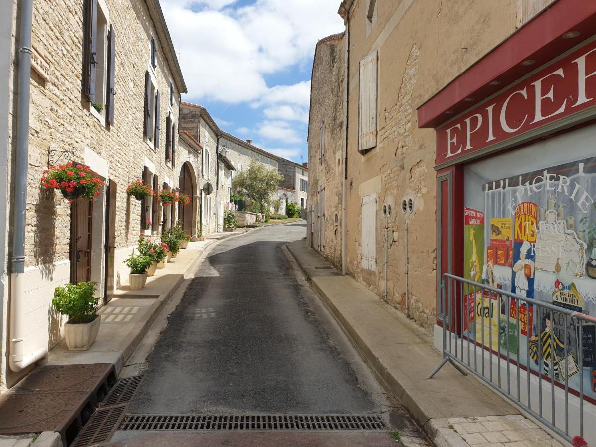 Tusson Chambres D'Hotes Charente Kültér fotó